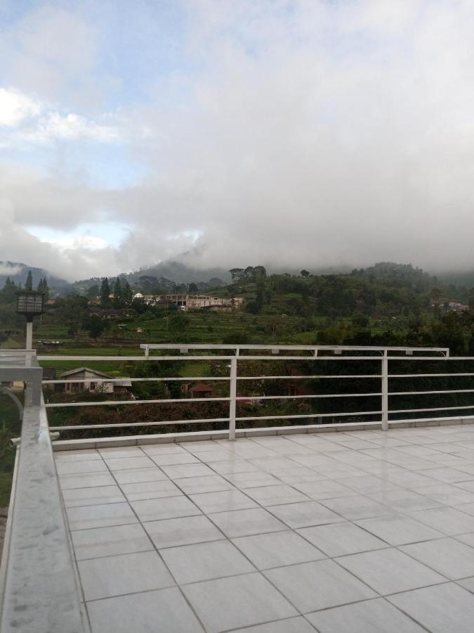 Villa Kaca 88 Cianjur Esterno foto