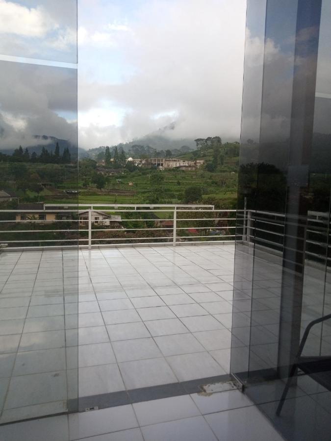 Villa Kaca 88 Cianjur Esterno foto