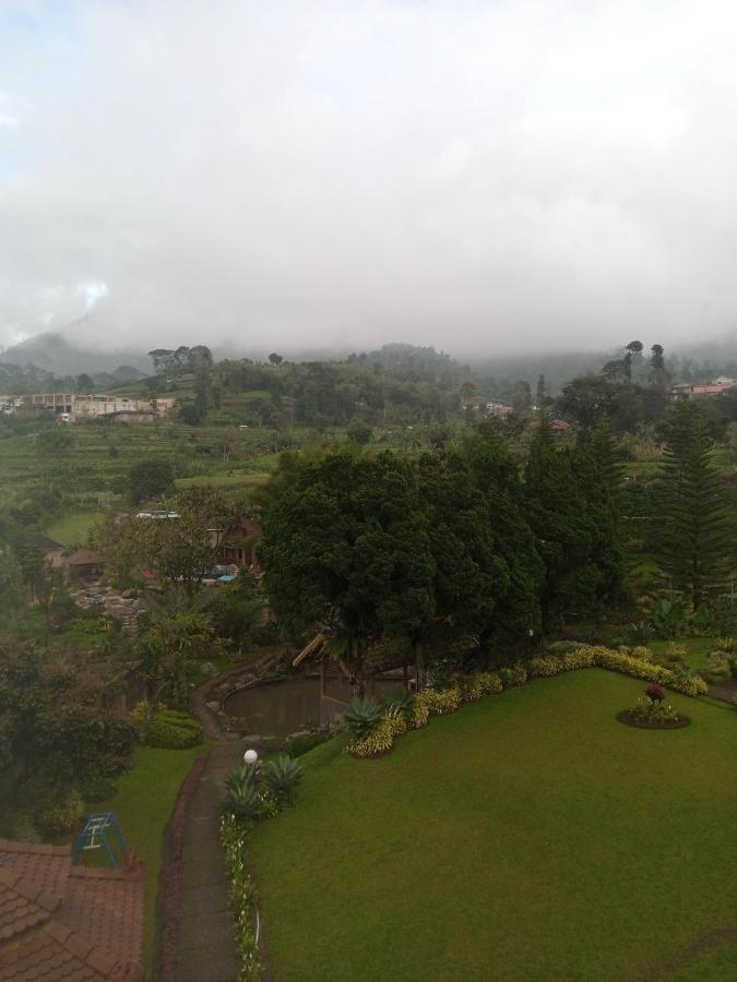 Villa Kaca 88 Cianjur Esterno foto